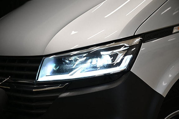 Volkswagen Transporter 3 of 30