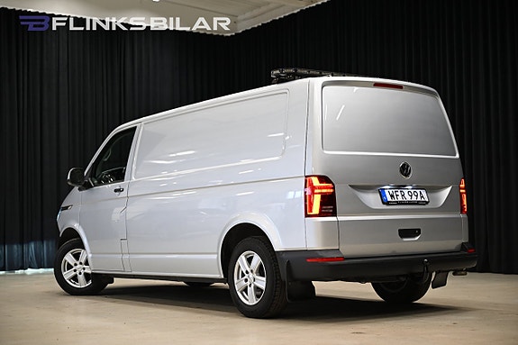 Volkswagen Transporter 4 of 30