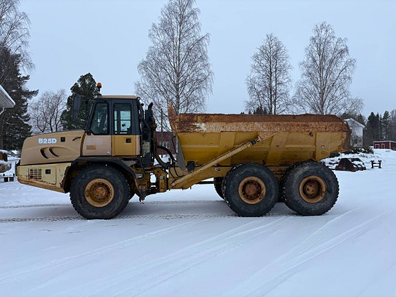 Bell B25D 9 500 h 6x6 Centralsmörjning Nyservad Flakvärme 2 of 12