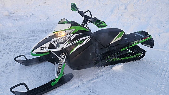 Arctic Cat M 6000 153" ES -18