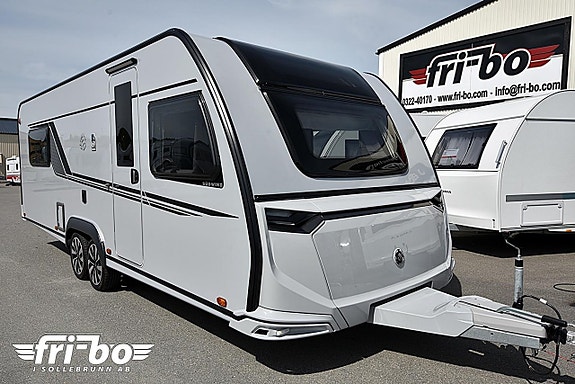 Knaus 650 UX Südwind, Queenbed