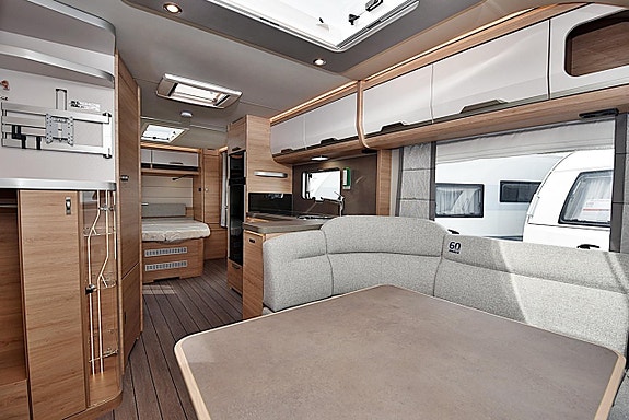 Knaus 650 UX Südwind, Queenbed, Dubbelbädd 11 of 27