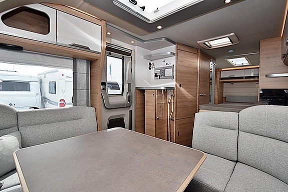 Knaus 650 UX Südwind, Queenbed, Dubbelbädd 9 of 27