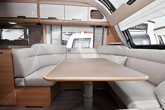 Knaus 650 UX Südwind, Queenbed, Dubbelbädd 12 of 27