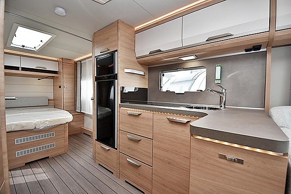 Knaus 650 UX Südwind, Queenbed, Dubbelbädd 14 of 27