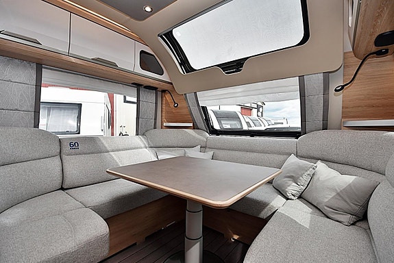 Knaus 650 UX Südwind, Queenbed, Dubbelbädd 5 of 27