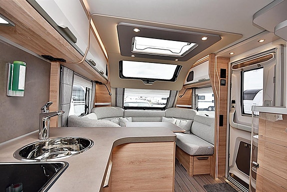 Knaus 650 UX Südwind, Queenbed, Dubbelbädd 25 of 27