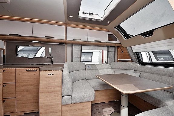 Knaus 650 UX Südwind, Queenbed, Dubbelbädd 4 of 27