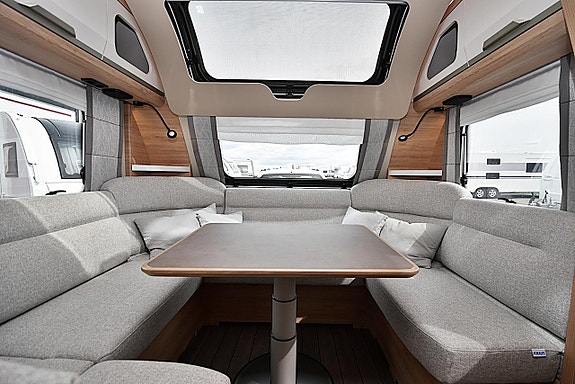 Knaus 650 UX Südwind, Queenbed, Dubbelbädd 6 of 27