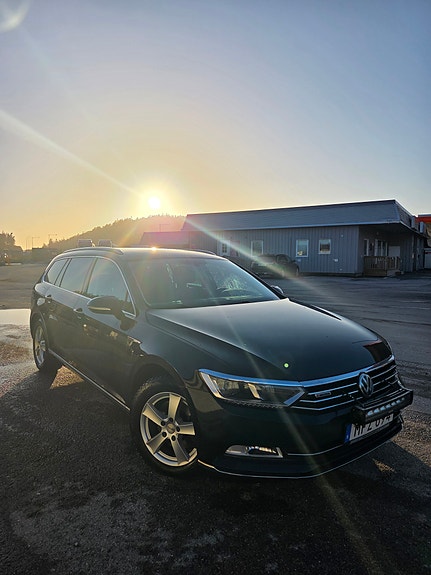 Volkswagen Passat 3 of 5