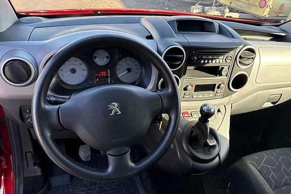 Peugeot Partner Tepee 11 of 14
