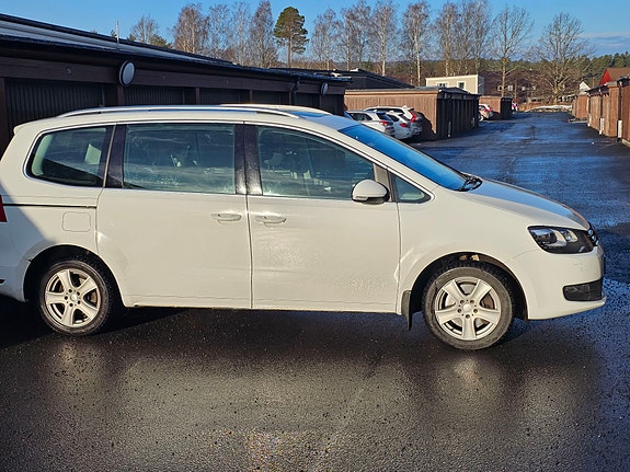 Volkswagen Sharan 4 of 5