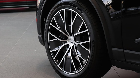 Porsche Macan 10 of 10