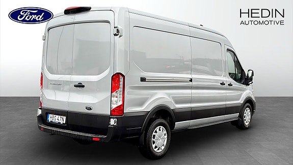 Ford Transit 2 of 5