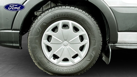Ford Transit 9 of 9