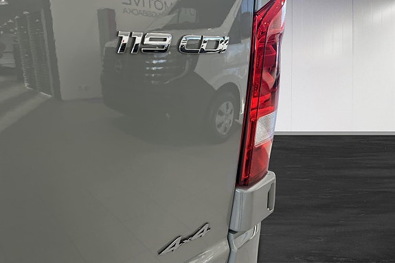 Mercedes-Benz Vito 119 22 of 22