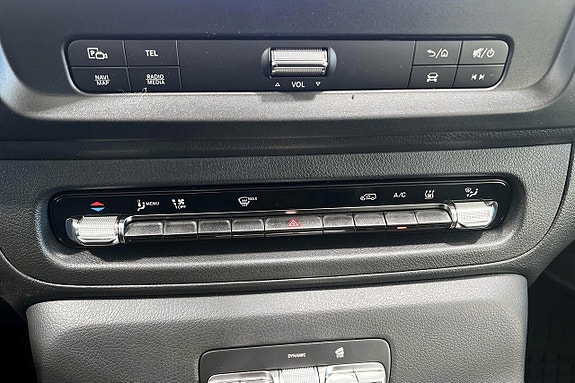 Mercedes-Benz Vito 119 18 of 22