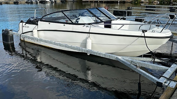 AMT 190 BR -22 Yamaha F115 -23