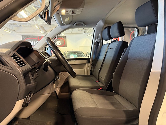 Volkswagen Transporter 18 of 23