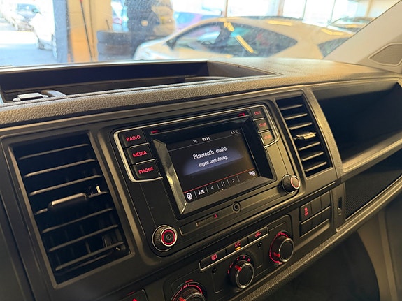 Volkswagen Transporter 15 of 23