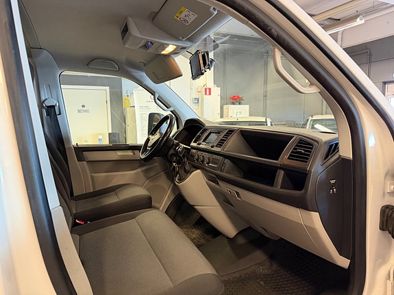 Volkswagen Transporter 19 of 23