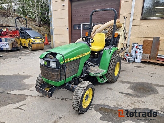 Traktor John Deere 4210 Med Blästeraggregat