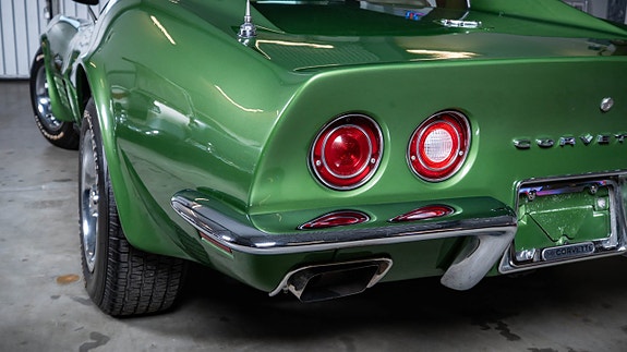 Chevrolet Corvette 5 of 5