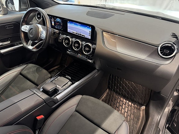 Mercedes-Benz GLA180 d 6 of 13