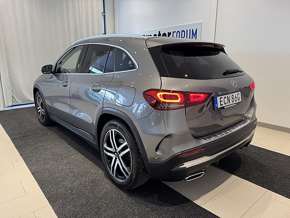 Mercedes-Benz GLA180 d 3 of 13