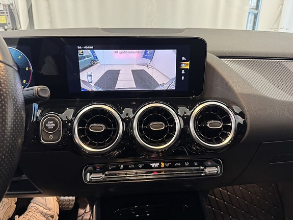Mercedes-Benz GLA180 d 11 of 13