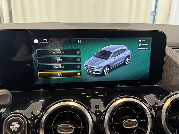 Mercedes-Benz GLA180 d 12 of 13