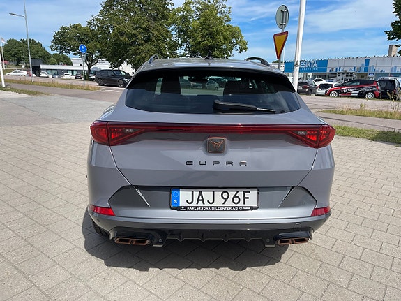 Cupra Formentor e-HYBRID 5 of 5