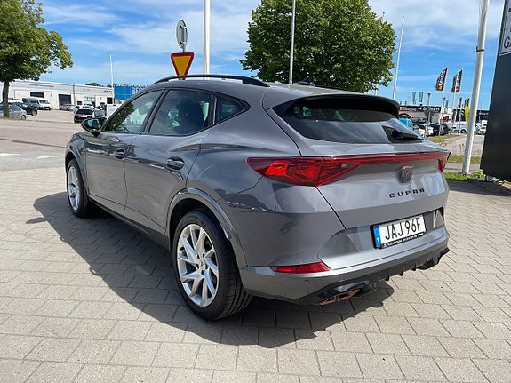Cupra Formentor e-HYBRID 4 of 5