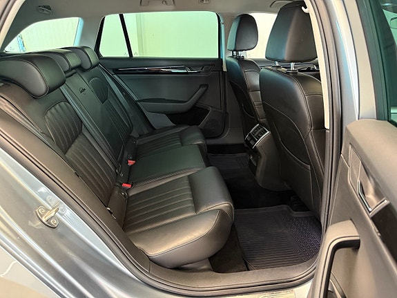 Skoda Superb 8 of 15
