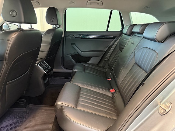 Skoda Superb 7 of 15