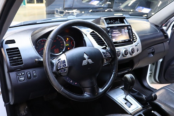 Mitsubishi L200 11 of 26