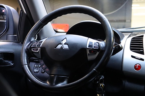 Mitsubishi L200 18 of 26