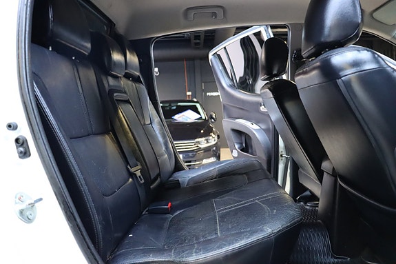 Mitsubishi L200 14 of 26