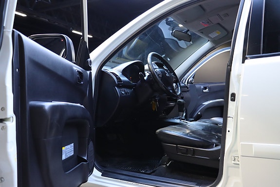 Mitsubishi L200 10 of 26