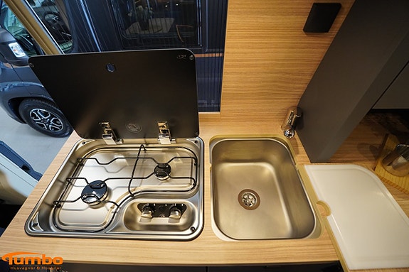 Malibu Van 640 LE RB first class ? two rooms GT skyview, Dieselpanna, 4000k 7 of 21