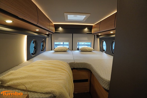 Malibu Van 640 LE RB first class ? two rooms GT skyview, Dieselpanna, 4000k 13 of 21