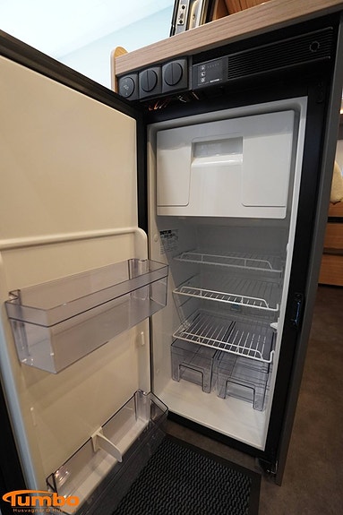 Malibu Van 640 LE RB first class ? two rooms GT skyview, Dieselpanna, 4000k 9 of 21