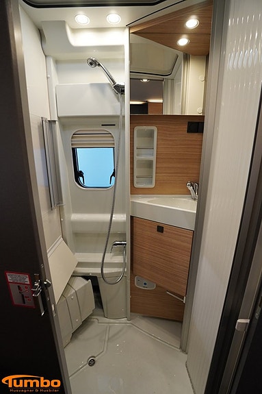 Malibu Van 640 LE K diversity GT skyview,Dieselpanna,4000kg 10 of 19