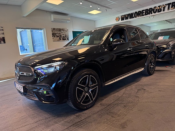 Mercedes-Benz GLC220 d 2 of 5