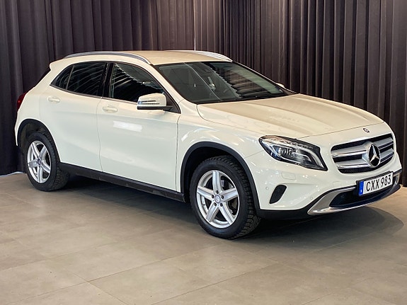Mercedes-Benz GLA220