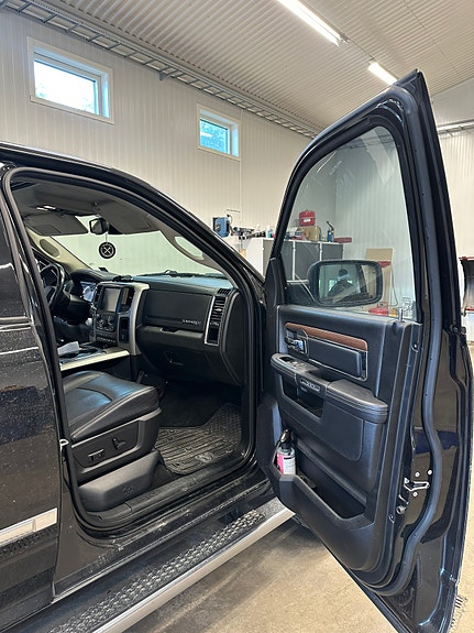Dodge RAM 6 of 8