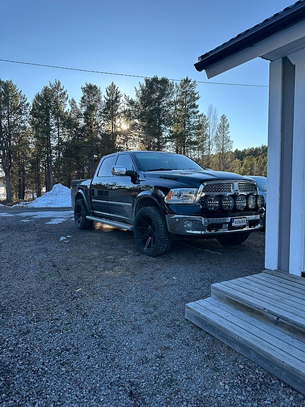 Dodge RAM 2 of 8