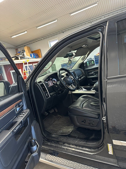 Dodge RAM 5 of 8