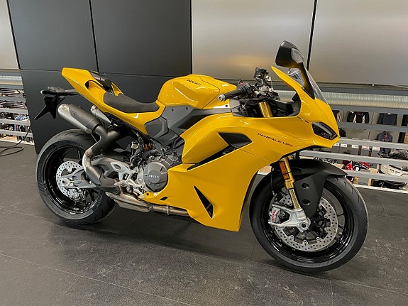 Ducati Panigale V2 S *Kampanj 10 000:-* Ducati Yellow för omg lev 3 of 5