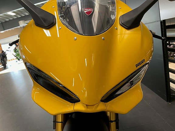 Ducati Panigale V2 S *Kampanj 10 000:-* Ducati Yellow för omg lev 7 of 9